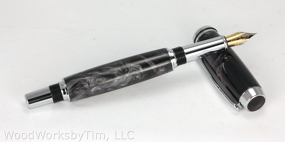 #1668 - Black with Silver Swirl Fountain Pen